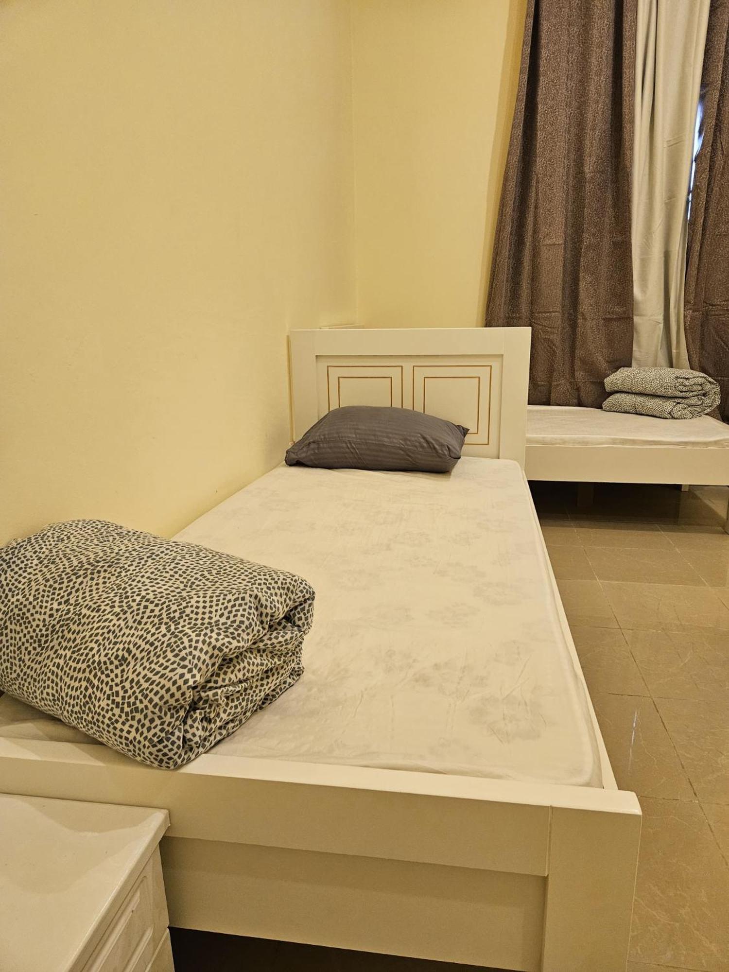 Paradiso Backpackers Nest Hostel Abu Dhabi Luaran gambar